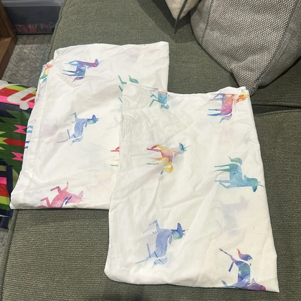 Set of 2 Organic watercolor unicorn pillowcases